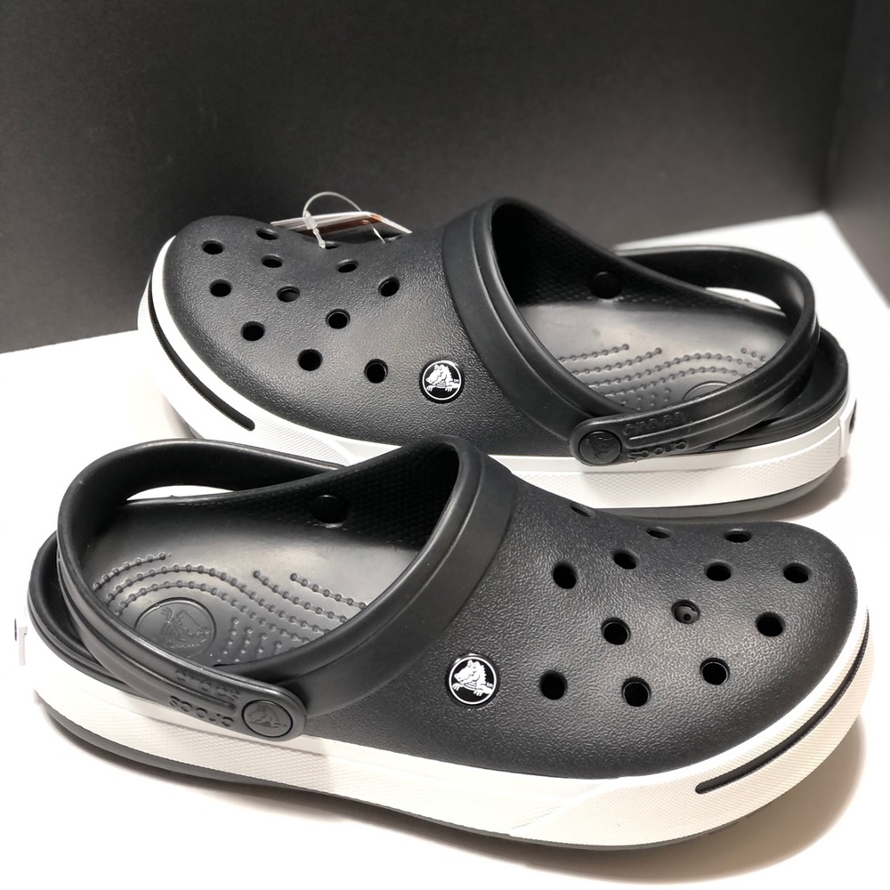NEW🖤CROCS Classic Clog - Picture 4 of 12